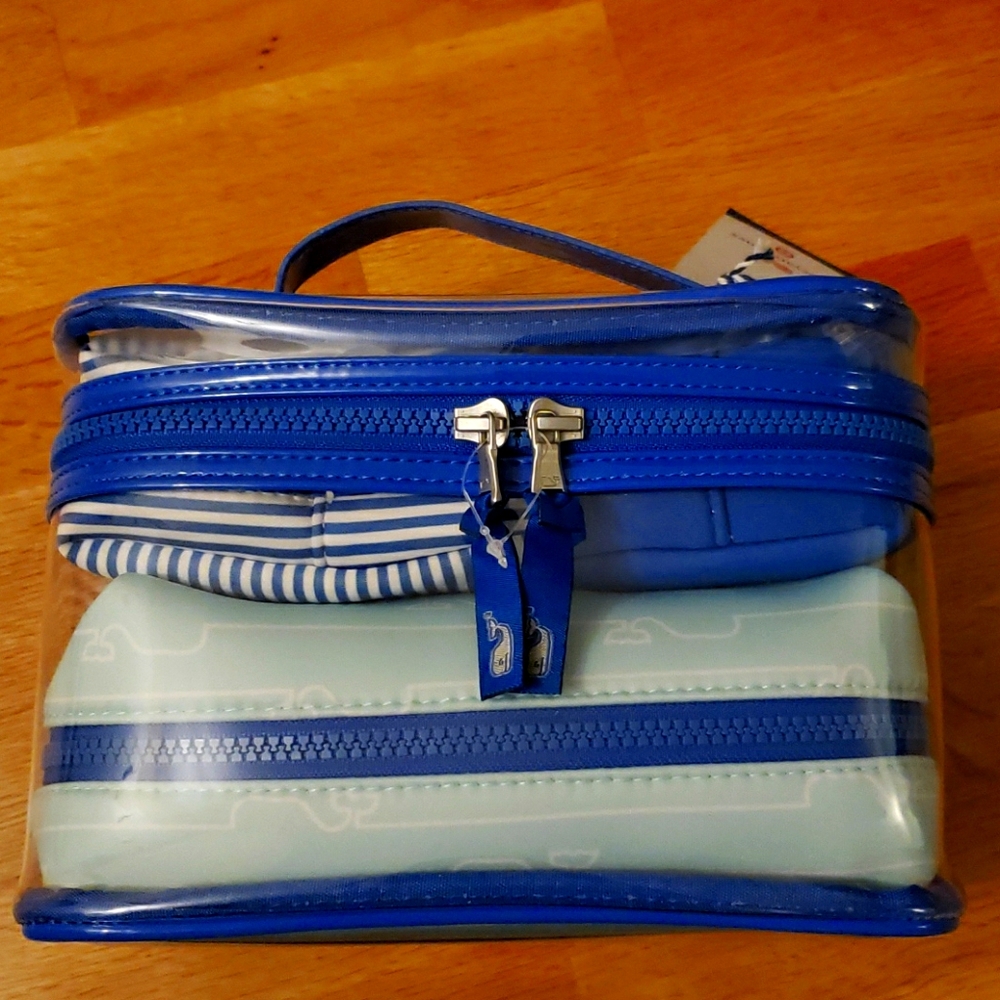 NWT Vineyard Vines for Target Cosmetic case set